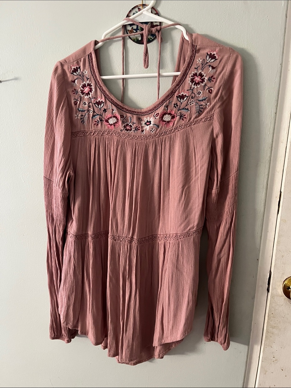 Knox Rose Dusty Rose Embroidered Scoop-Neck Mini Dress